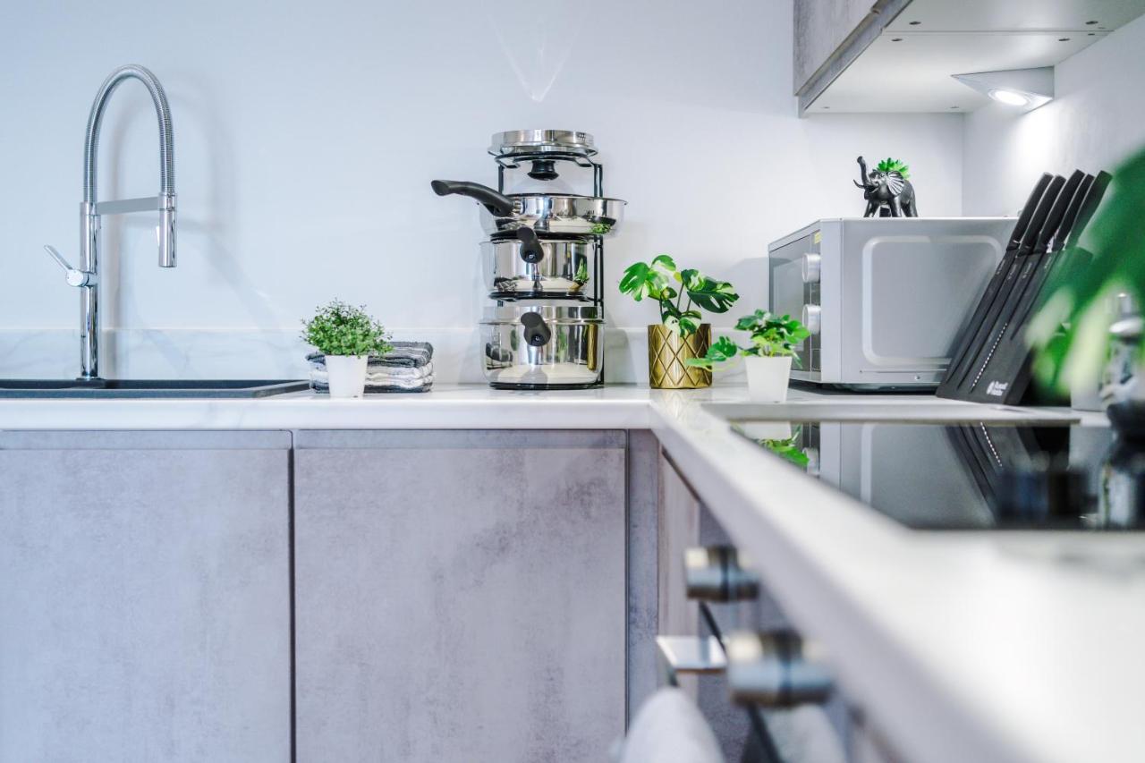 ✰Onpoint - Modern 2 Bed Apartment Close To Centre✰ Лидс Экстерьер фото